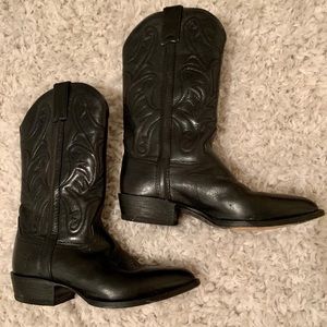 Frye black leather cowboy boots - size 9 B